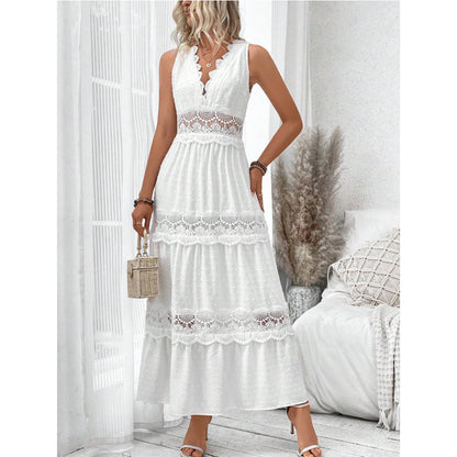 Robe d’été en dentelle fluide col V–Élégance légère