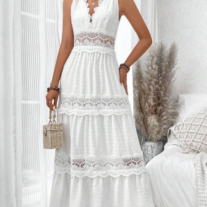 Robe d’été en dentelle fluide col V–Élégance légère