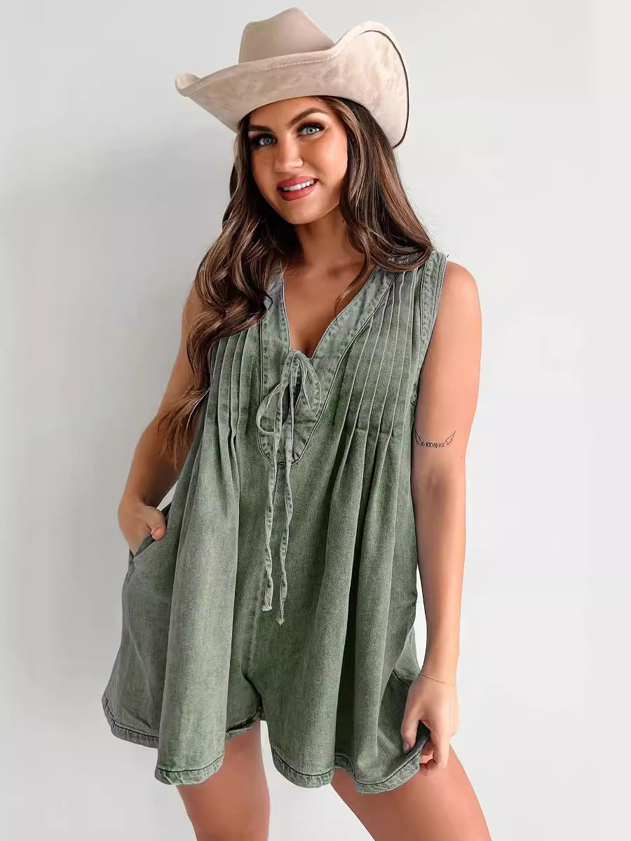 Combinaison courte en jean,chic sans manches  – look estival